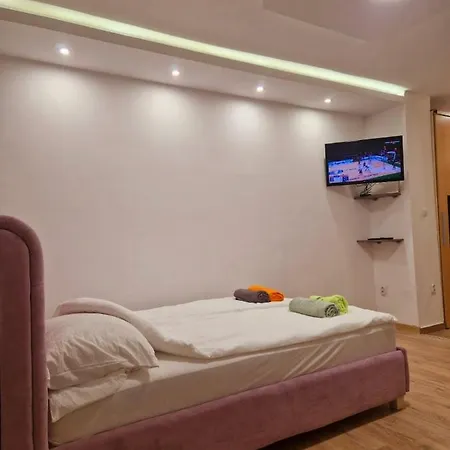 Lux Banovo Brdo شقة بلغراد